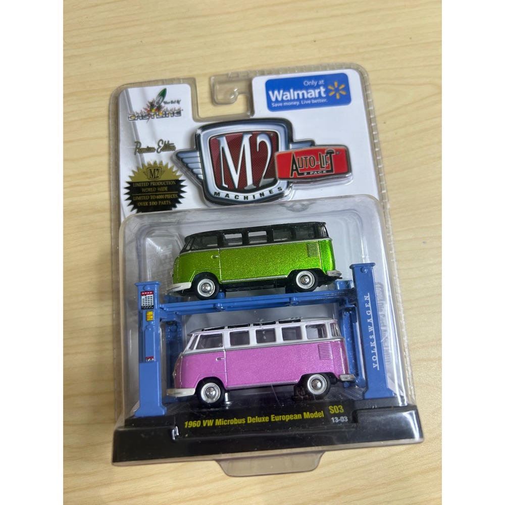 M2 Machines Auto-Lift 2 Pack 1960 VW Microbus Deluxe European Model Walmart 1:64
